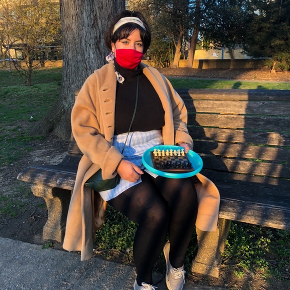 Meet your Posher, MJ - Picture 1 of 2